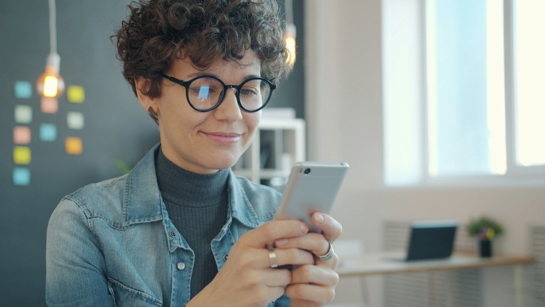 IKYFL Meaning in Text: What It Means and How to Reply